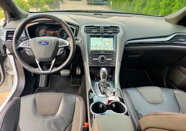 Ford Mondeo cena 71900 przebieg: 177000, rok produkcji 2018 z Kraków małe 106